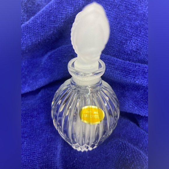 VINTAGE Frosted Glass Perfume Bottles (2) with Decorative Dauber Stopper - Picture 8 of 10